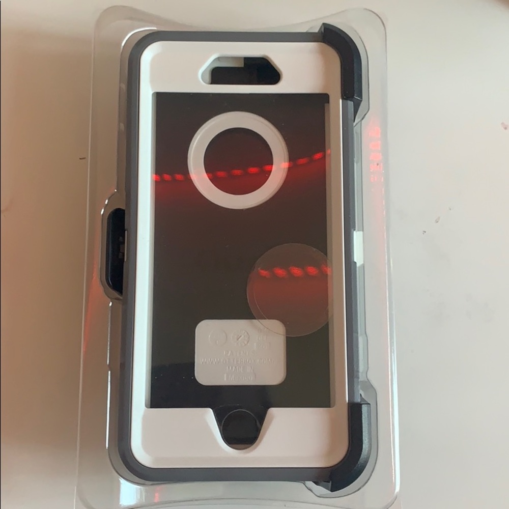 never opened otter box phone case